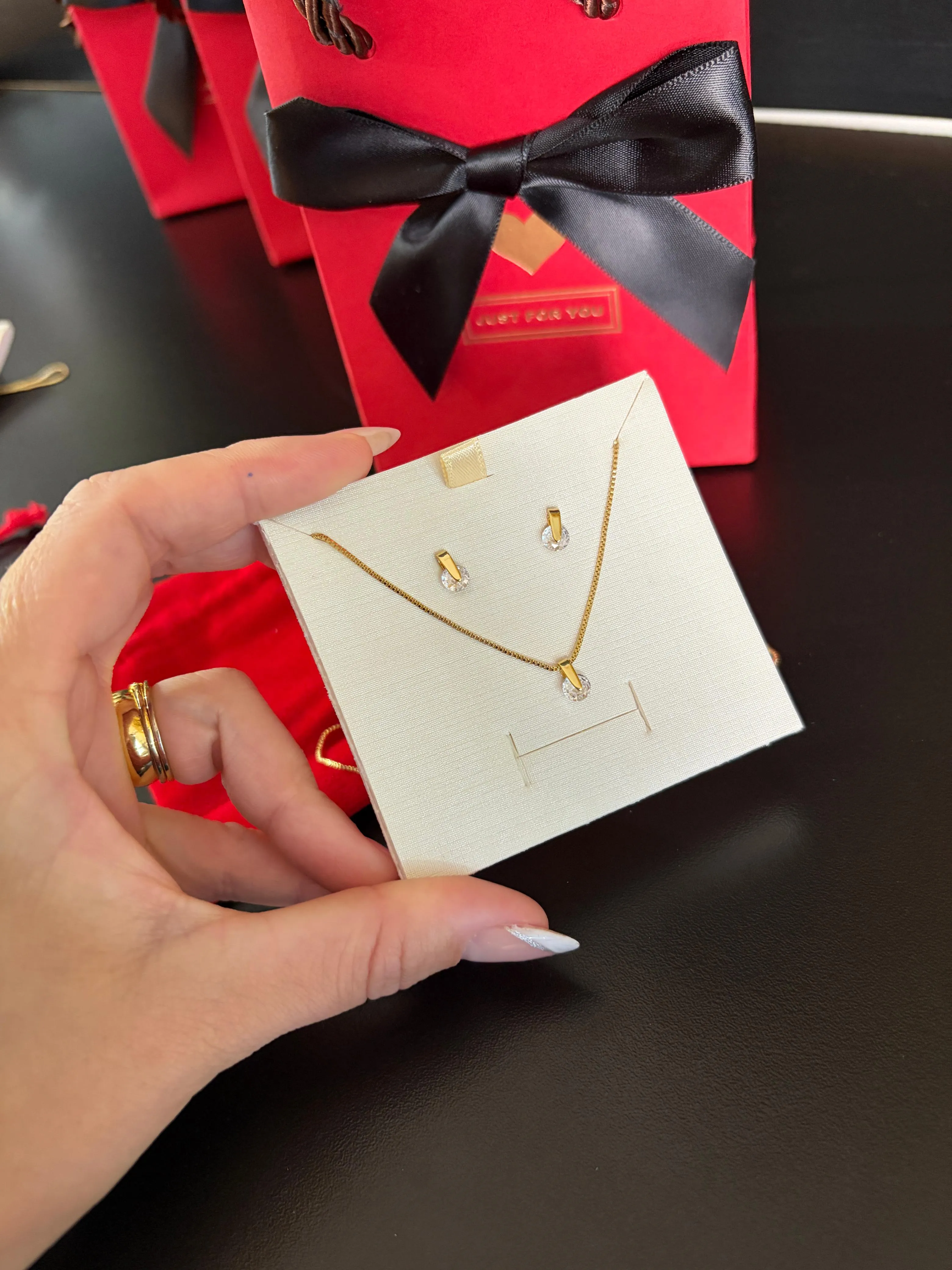 Kit Paixão - Conjunto casal com zircônias 18k